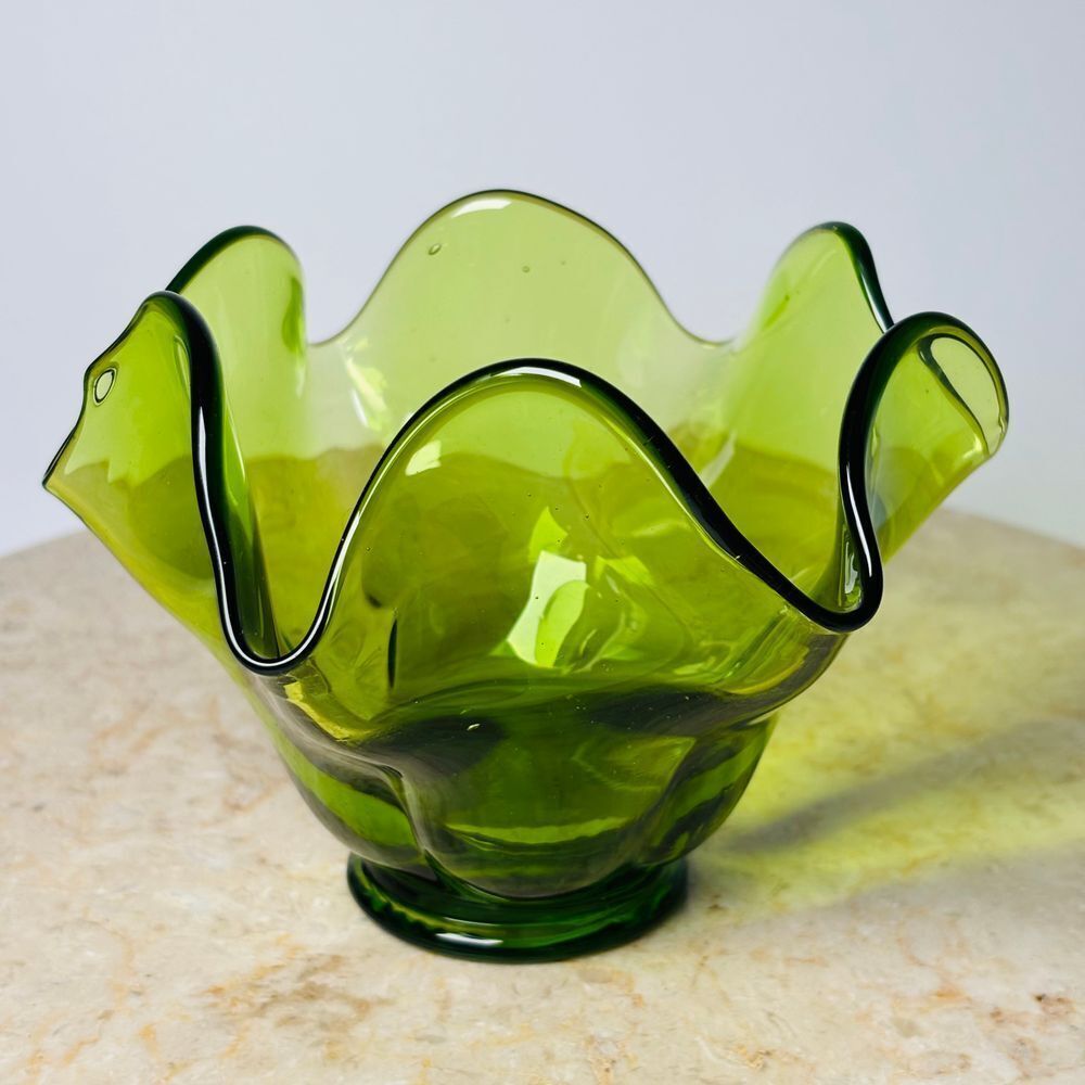 Vintage‎ MCM Viking Handkerchief Drape Blown Glass bowl Avocado Green EUC